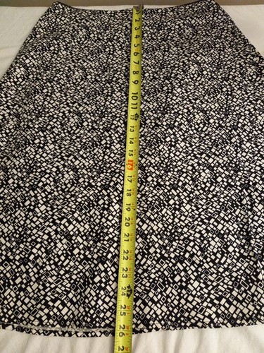 Valerie Stevens Casuals Womens Black/white Geometric Zip Skirt Size 12 - Picture 12 of 13