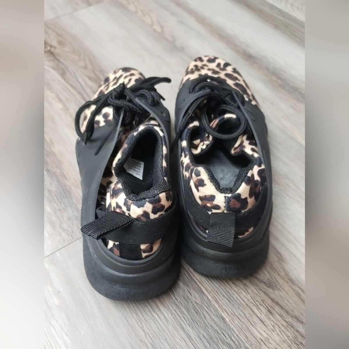 Rue21 tennis best sale shoes