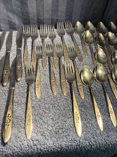 Community Stainless steel 35 Piece Flatware Silverware.                       C6 - Picture 3 of 12