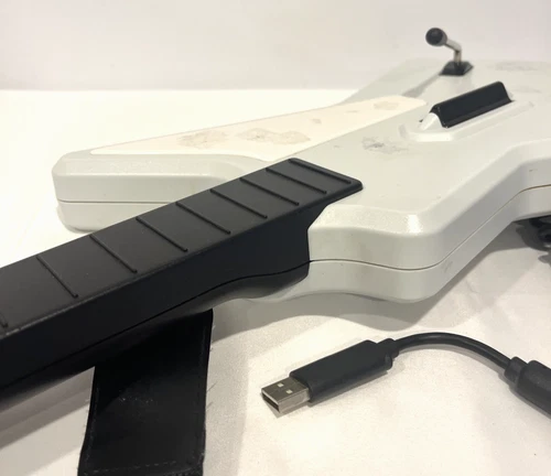 GUITAR HERO X-PLORER WIRED CONTROLLER FOR MICROSOFT XBOX 360 W/ BREAKAWAY CABLE - Picture 7 of 10