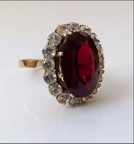 Red Garnet 4Ct Oval Cut Women's Halo Engagement Ring 14K Yellow Gold Plated - Picture 3 of 9