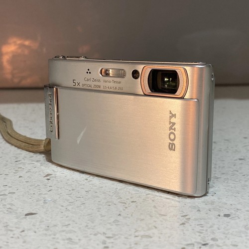 Sony Cyber-shot DSC-T200 8.10 million Pixel CCD Retro Digital Camera Silver - Picture 3 of 13