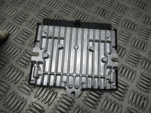 2015 JAGUAR XE GTDI R-SPORT X760 MK1 SALOON BMC BODY CONTROL MODULE REF16220 - Picture 3 of 4