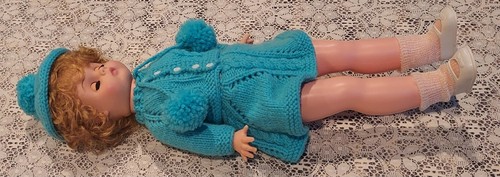 Bambola vintage Sleepy Eye fatta a mano maglia pom abbigliamento 19" MCM retrò occhi blu - Foto 6 di 11