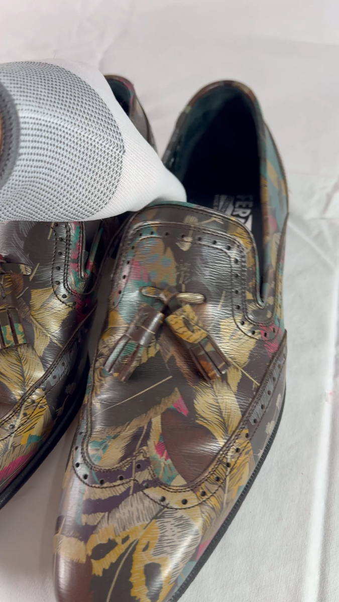 SALVATORE FERRAGAMO Leather Multi Feathers Pattern Tassels  display picture 3