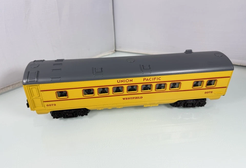 Lionel O Gauge 6073 Union Pacific "Westfield" Yellow Illuminated Passenger Car - Image 2 of 4