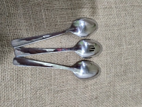 Cubiertos de acero inoxidable Oneida Aptitude 19 piezas cucharas, tenedores, piezas para servir - Imagen 14 de 16