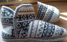 Women's Muk Lucks bootie slippers Sz L 9-10 New