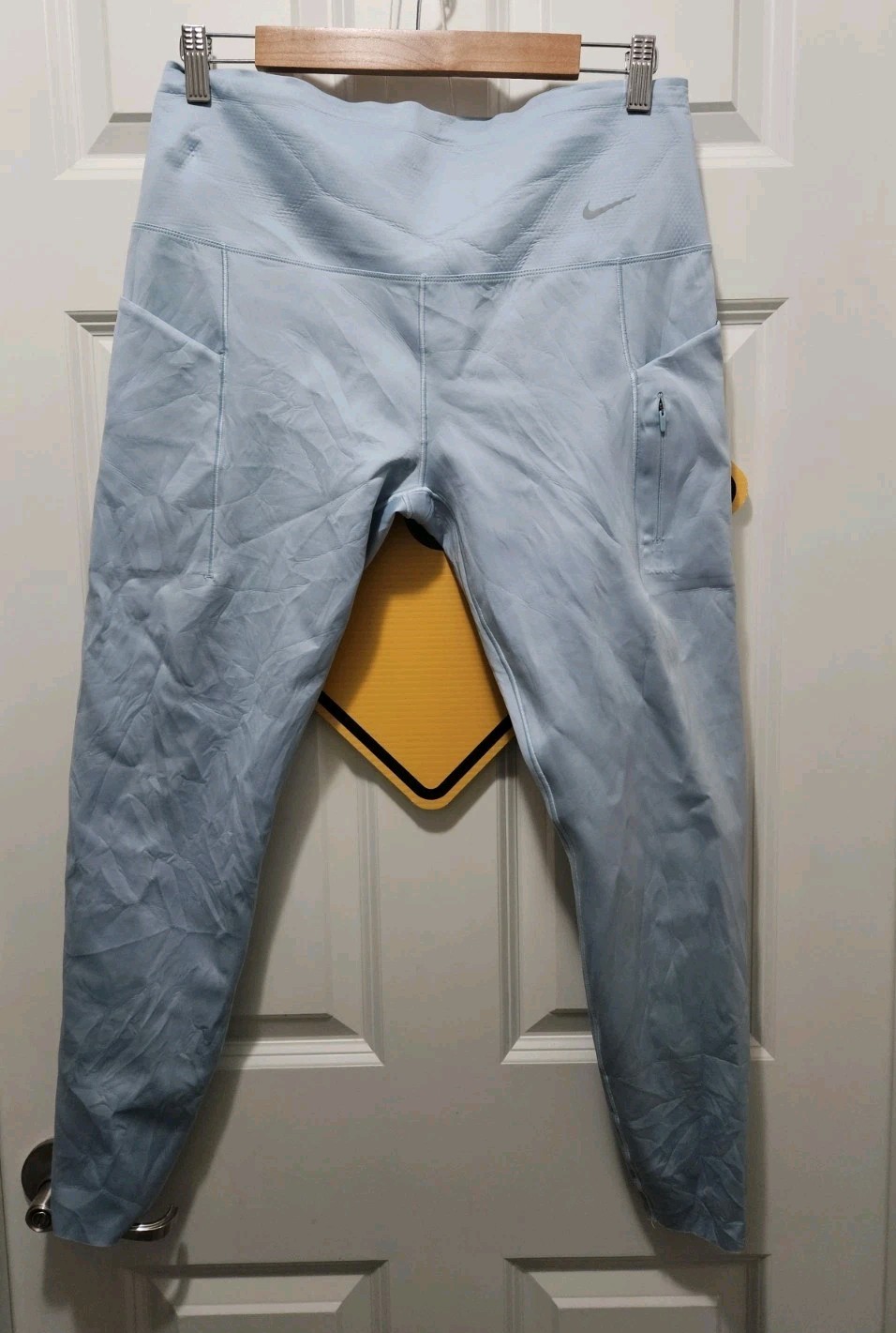 Picture 1 of 3