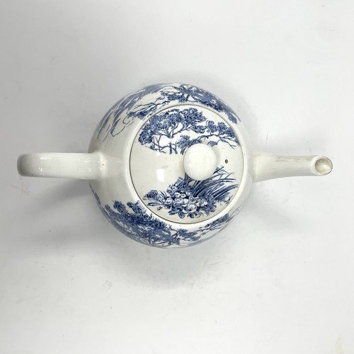 Tetera redonda de China Wedgwood Countryside azul y blanca + tapa Inglaterra Cottagecore - Imagen 5 de 9