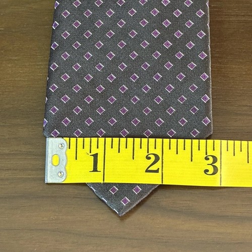 Corbata de seda geométrica HUGO BOSS negra con diamante tejido púrpura hecha en Italia - Imagen 10 de 11