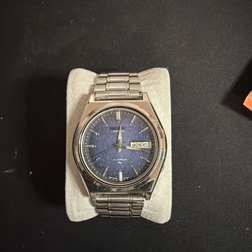 Vintage 1980s Blue Dial Automatic Seiko.