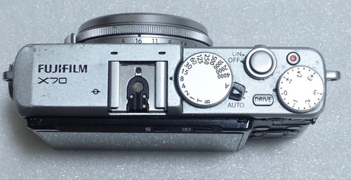 Fujifilm X70 Fuji kompakte Digitalkamera 16,3 MP schwarz nur Gehäuse aus Japan Trödel - Bild 4 von 6