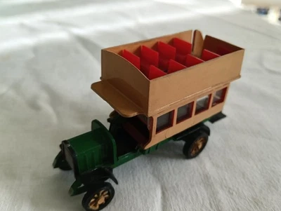 A.211 - BONUX - BUS 1920 avec chauffeur - Photo 1/3