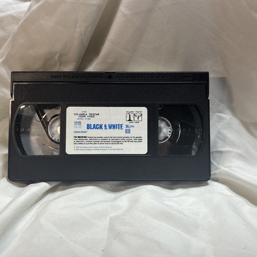Black & White (VHS, 1999, Closed Captioned), Gina Gershon - Bild 3 von 4