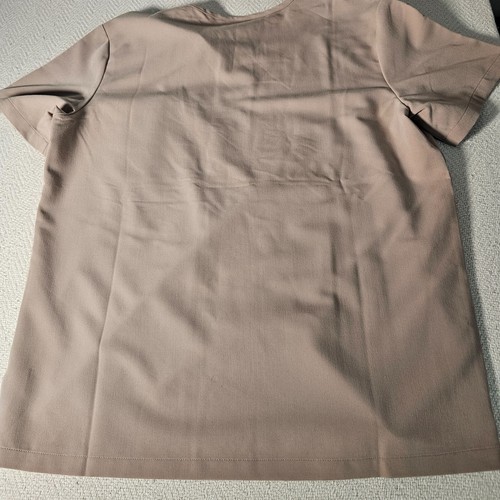 Figs Technical Scrub Top Size Med Three Pockets Short Sleeve V-Neck Beige Tan - Picture 8 of 9