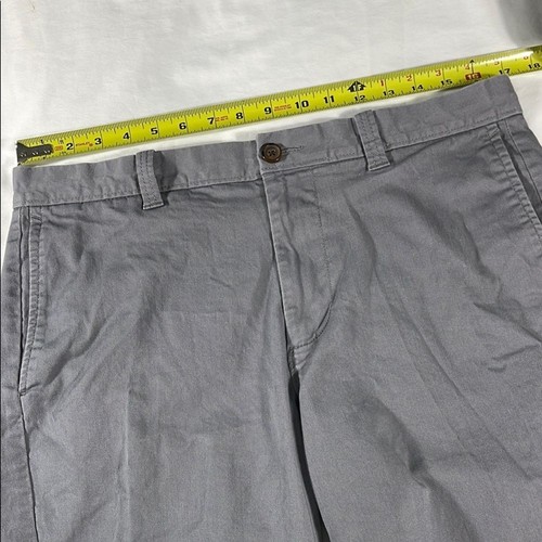 J. Crew mens dark grey basic flat front 8.5" inseam chino shorts - size 33 - Picture 11 of 11