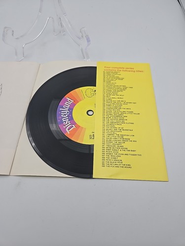 Disneyland Record Book Walt Disney's It's A Small World 45 Record 1968 - Picture 4 of 6