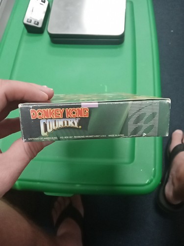 Donkey Kong Country (Super Nintendo SNES, 1994) COMPLETE - Picture 5 of 10