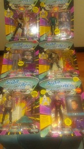STAR-TREK-THE-NEXT-GENERATION-1992-action-figures-NEW-in-box-13-total