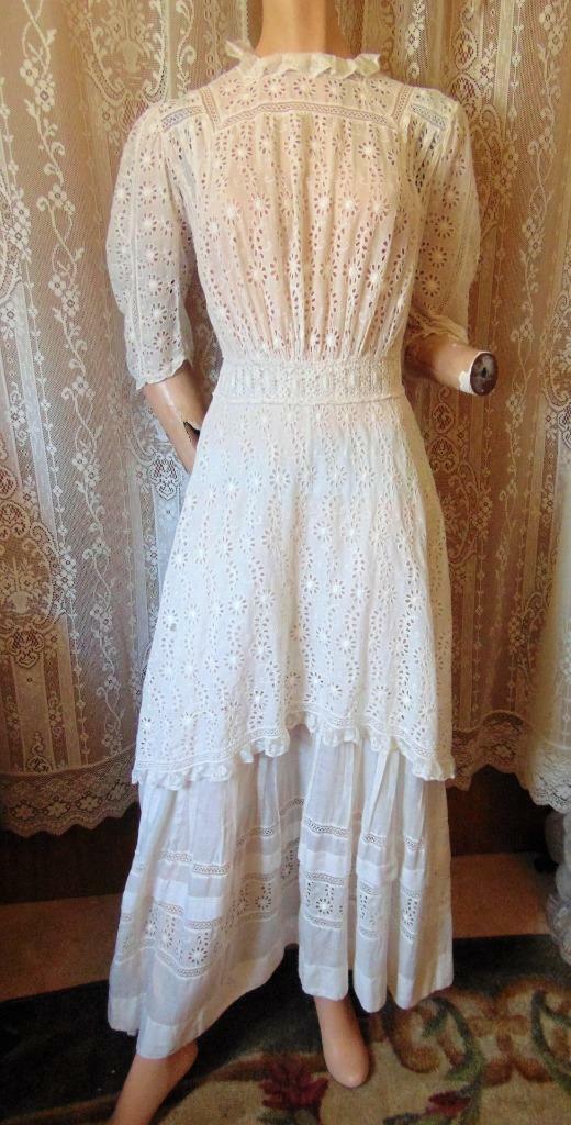 1910S EDWARDIAN FANCY WHITE EYE LET LAWN DRESS 26… - image 1