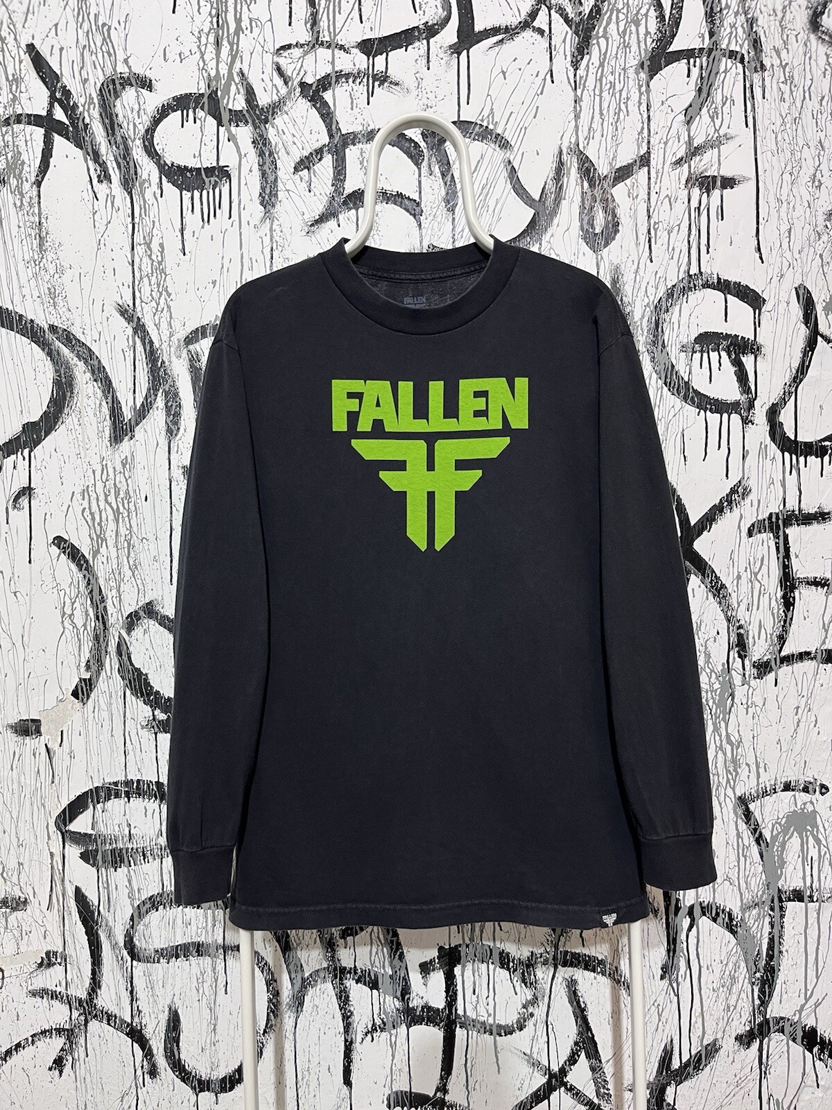 Picture 1 of 20