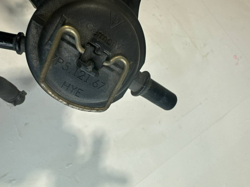 ✅ 2010-16 Porsche Panamera Motor Engine Coolant Bleeder Valve W/ Hose 7P5121671A - Picture 4 of 5