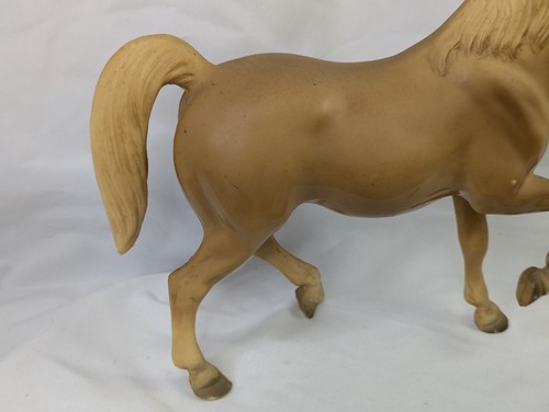 Breyer Tan Horse Pony 9 Inch - Picture 2 of 12