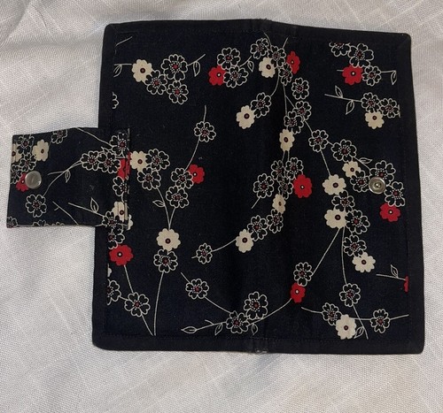 L & B Cloth Wallet Black Floral Embroidery Pearl Snap Closure 7.5” - Picture 5 of 6