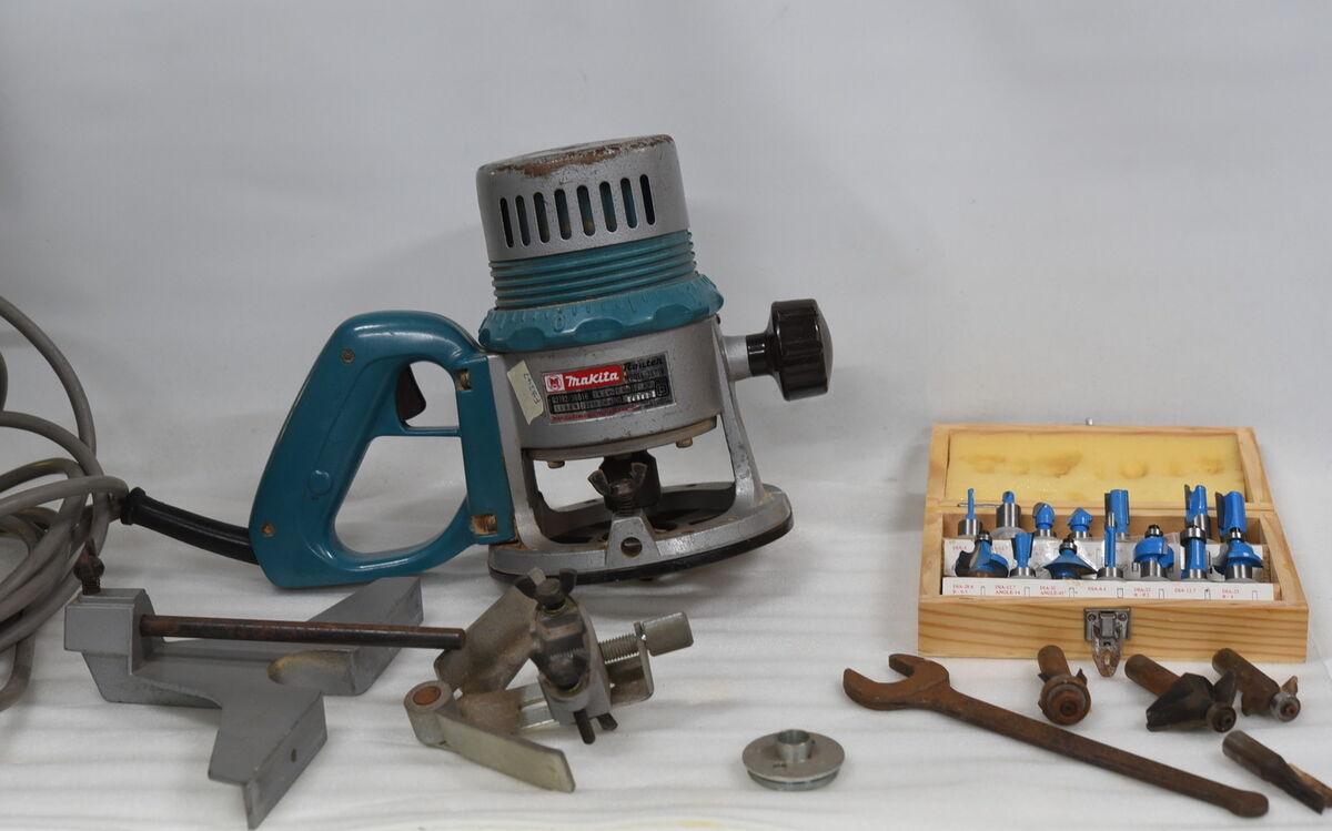 Makita router model 3601b hotsell