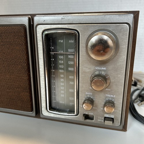 Sony Bass Reflex System FM/AM 2 Band Radio Model ICF-9580W - Works! - Picture 3 of 12