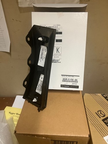 MAZDA OEM 09-13 6 Fender-Lower Molding Trim **PASSENGER SIDE** GS3R51PJ0AA - Bild 2 von 4