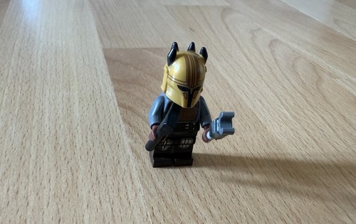 LEGO® 75319 Star Wars - The Mandalorian The Armorer / Die Waffenschmiedin Figur - Bild 2 von 4