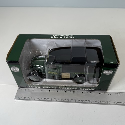 CROWN PREMIUMS Hemmings Motor News 1935 Chevy Canopy Truck 1:24 Scale Die-Cast - Picture 12 of 21
