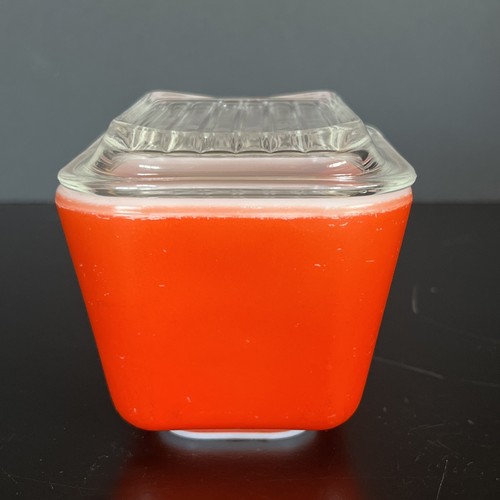 Piatto frigorifero vintage PYREX rosso 501-B 1-1/2 tazze frigo coperto con coperchio 501-C - Foto 8 di 24