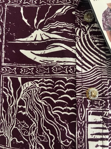 Cooke Street Honolulu Men's Short Sleeve Button Up Shirt, Maroon, Size M - Picture 3 of 3