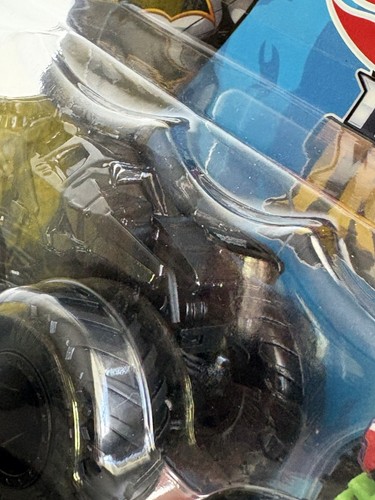 Dc Batman,VRs The Joker Monster Trucks, Hot Wheels 1:64 Diecast 4x4 monster jam - Picture 7 of 10