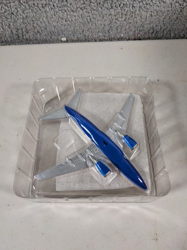 Boeing Home Fleet Sample B737-600 Flugzeug Modell 1999 1:200 - Bild 4 von 7