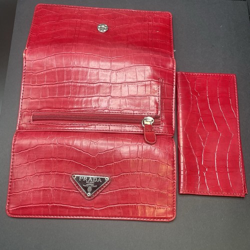 Prada Crocodile Leather wallet  and checkbook cover (red) - Bild 3 von 4