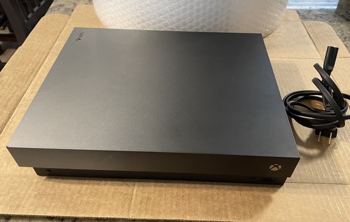 Xbox One X 1TB nur Konsole Model 1787 - Top GETESTET