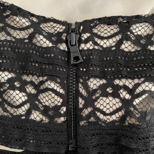 Alice + Olivia Rilo Twist Back Crop Top schwarz Spitze Langarm Ausschnitt Gr. 6 - Bild 7 von 8