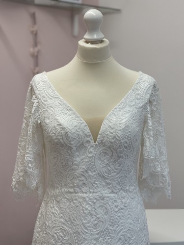 Cotton Lace Wedding Dress - Picture 3 of 11