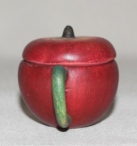 Tetera de cerámica en miniatura roja manzana 1 3⁄4"" de alto - Imagen 5 de 8