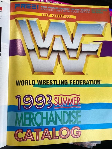 Revista WWF WWE ABRIL 1993 Yokozuna + Catálogo de Mercancías - Imagen 3 de 3