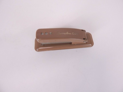 Vintage Swingline Cub Stapler Dark Beige Metal Art Deco Office 5 1/4" Long - Picture 7 of 7