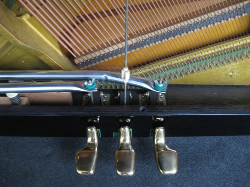 Yamaha U1 in Schwarz von REHA-PIANO-AURICH - Bild 8 von 24