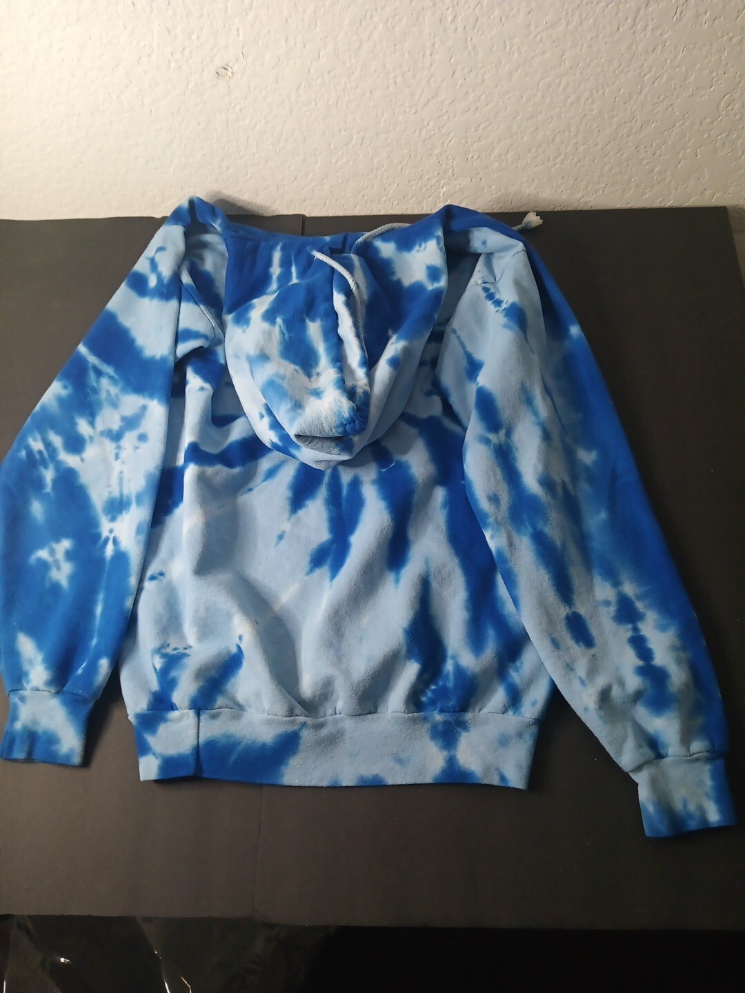 Picture 2 of 3