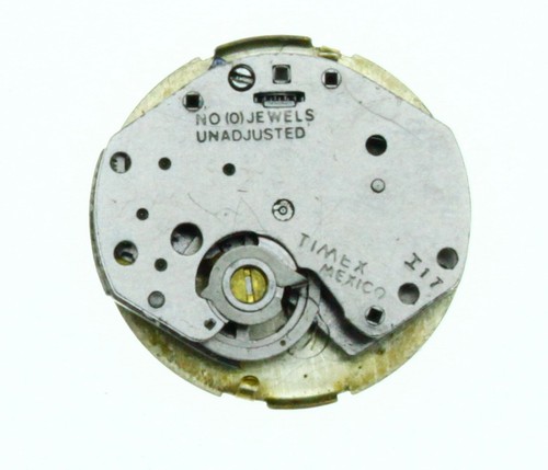 Movimiento de reloj de cuarzo o cuerda antiguo vintage TIMEX para repuestos o reparaciones - Imagen 205 de 255
