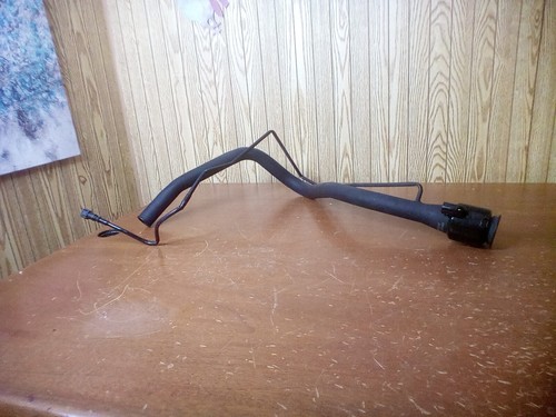 Fuel Gas Tank Filler Neck for Lexus IS250 IS350 2006-2013 IS F 2008-2014 V8 5.0L - Picture 7 of 7