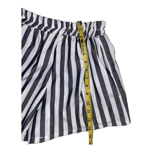 Striped High Waist Shorts Size Small - Picture 6 of 6